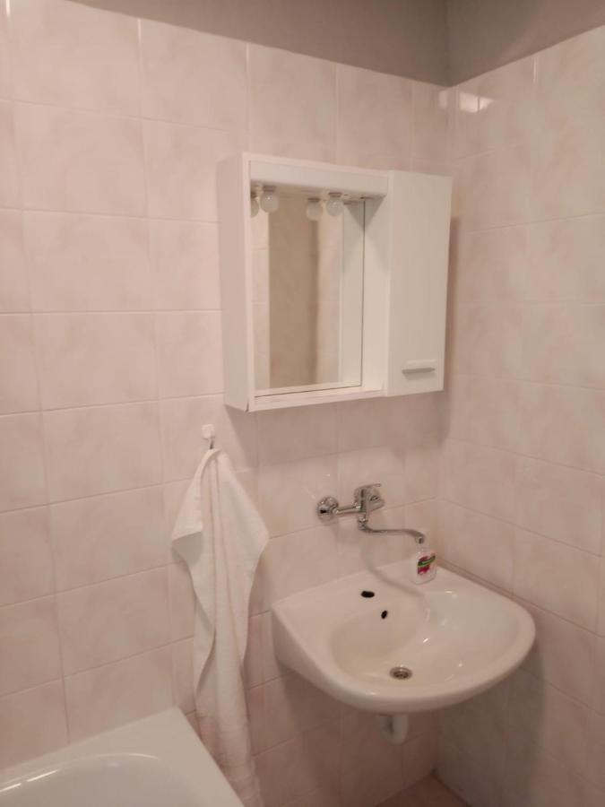 Apartmani Ivana Новалья Экстерьер фото