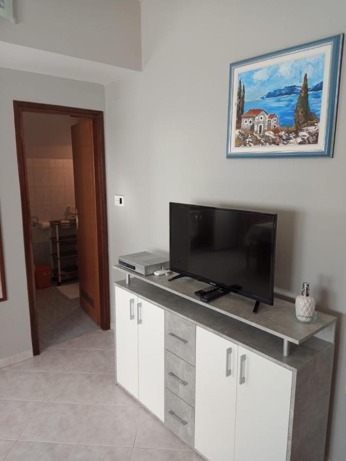 Apartmani Ivana Новалья Экстерьер фото