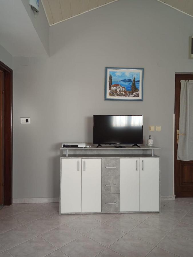 Apartmani Ivana Новалья Экстерьер фото